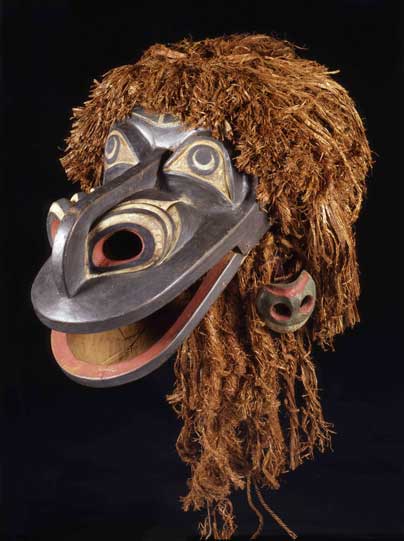 Objektfotografie einer Maske mit langem Krummschnabel (öffnet Vergrößerung des Bildes)