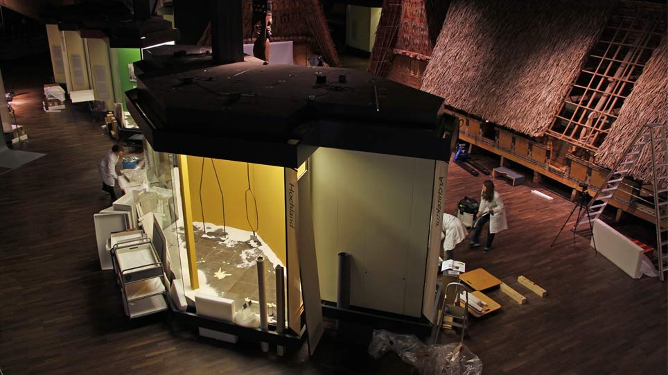 Die Baustelle in der Südseeabteilung des ethnologischen Museums (öffnet Vergrößerung des Bildes)