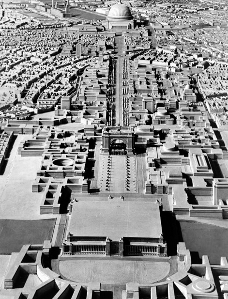 Albert Speers Pläne für die "Welthauptstadt Germania":  Modell mit Blick vom geplanten Südbahnhof über den Triumphbogen bis zur Großen Halle (Nord-Süd-Achse) 