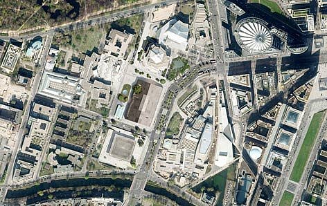 Luftbild des Kulturforums mit dem Modell des Museums des 20. Jahrhunderts