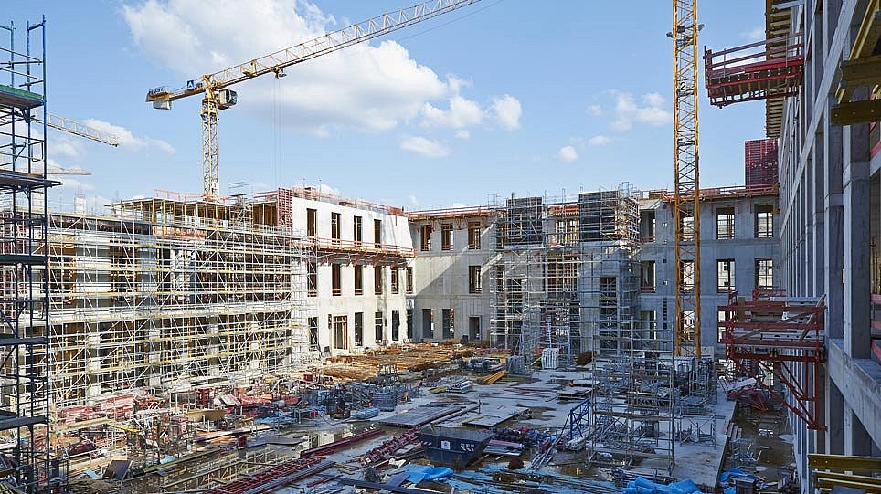 Blick auf eine Baustelle (öffnet Vergrößerung des Bildes)