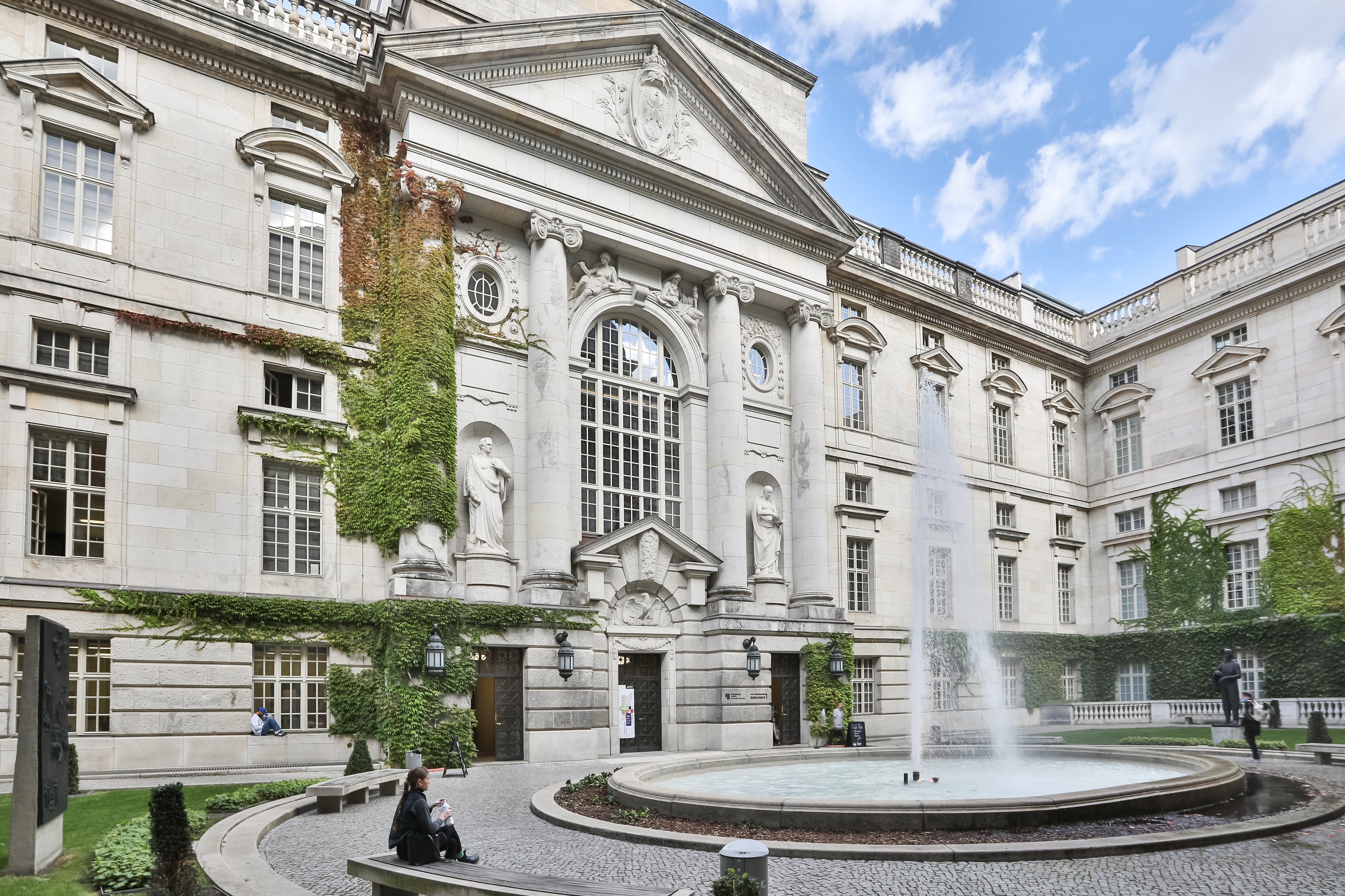 Brunnenhof, Staatsbibliothek zu Berlin