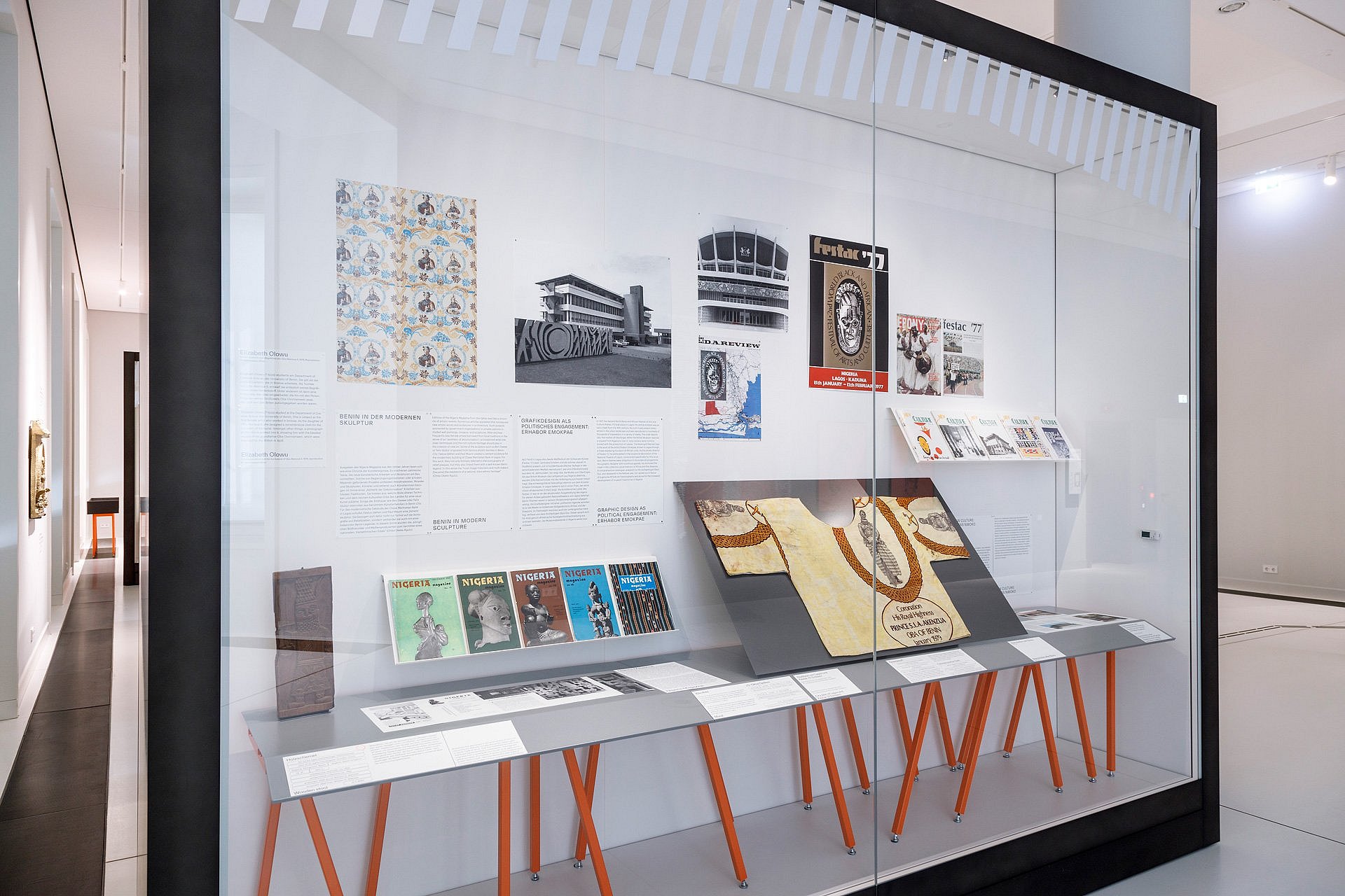 Blick in die Benin-Ausstellung im Ethnologischen Museum