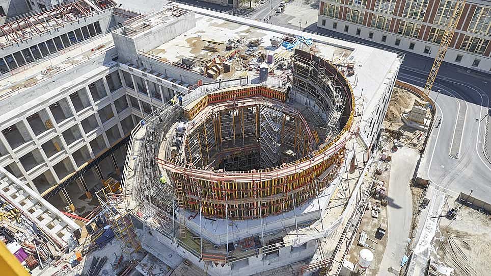 Blick auf eine Baustelle aus der Vogelperspektive (öffnet Vergrößerung des Bildes)