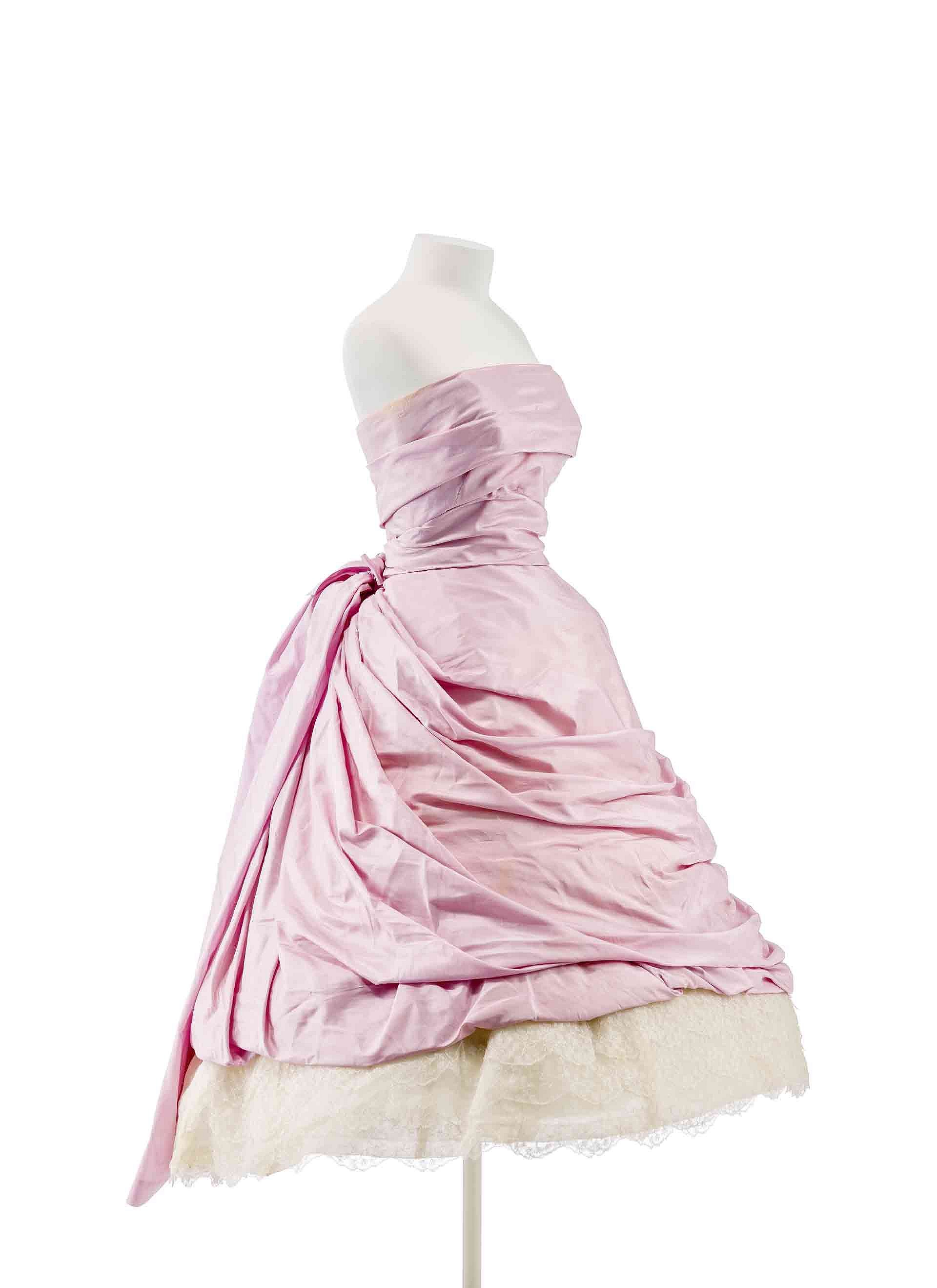 Ballkleid auf Schneiderpuppe