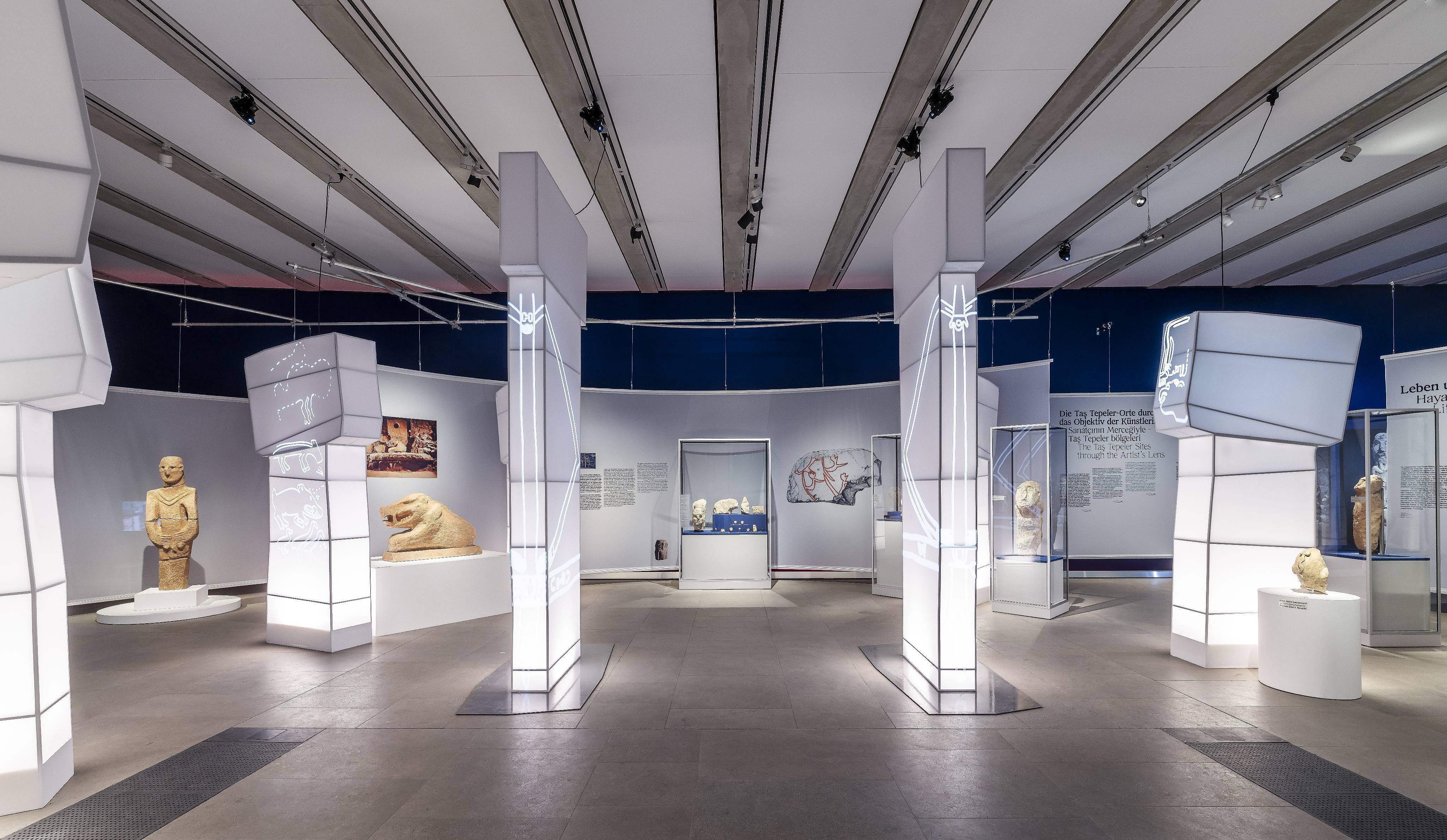 Ausstellung: Gebaute Gemeinschaft. Göbeklitepe, Taş Tepeler und das Leben vor 12.000 Jahren