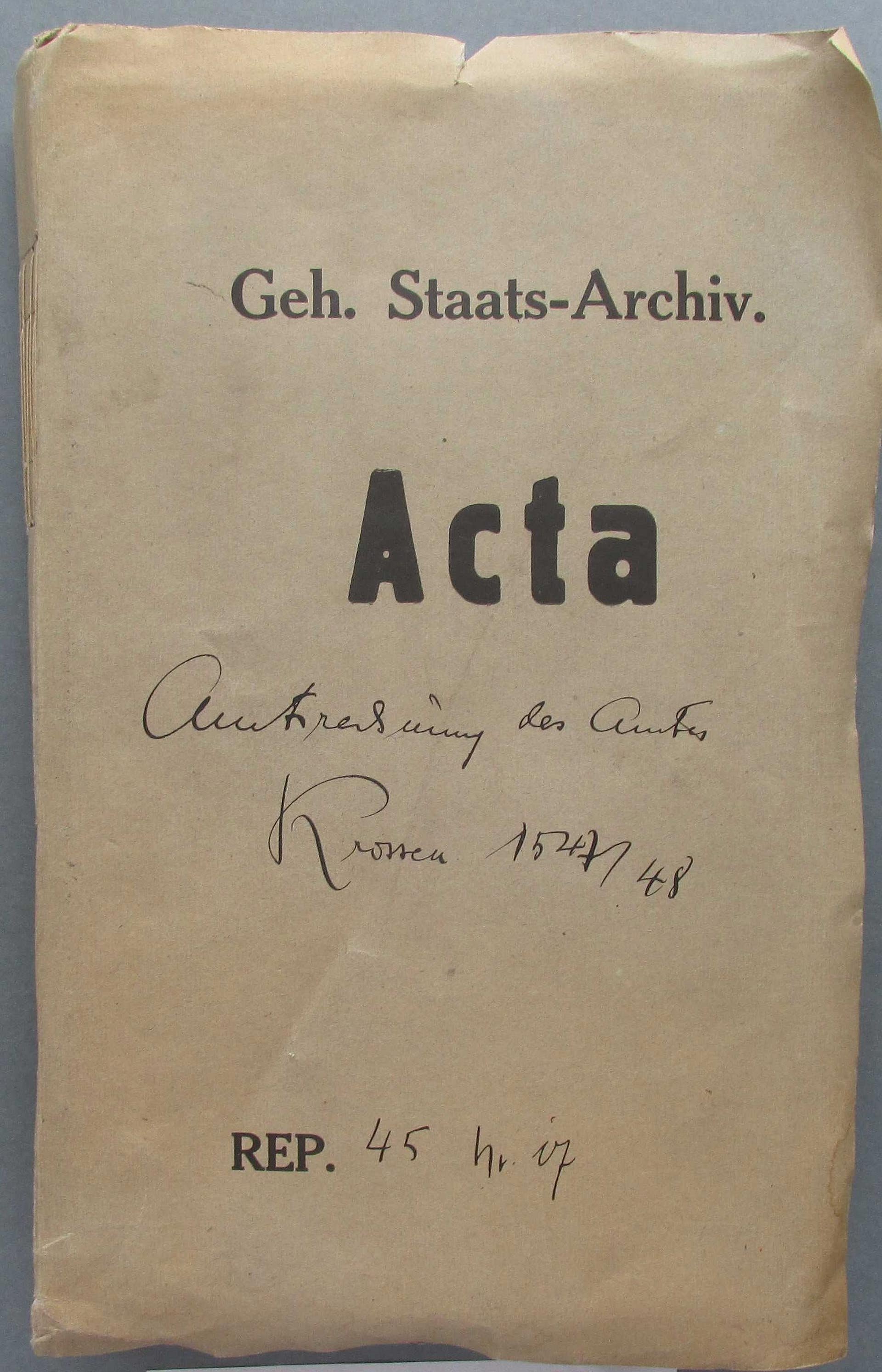 Akte nach der Trockenreinigung