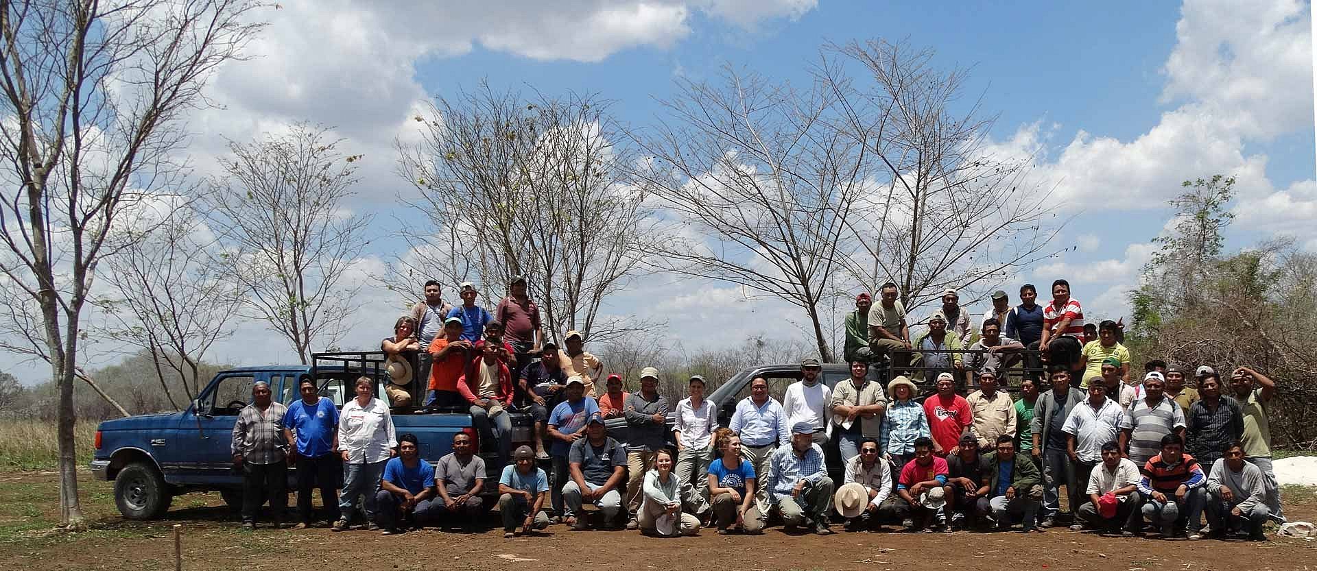 Gruppenfoto im Freien