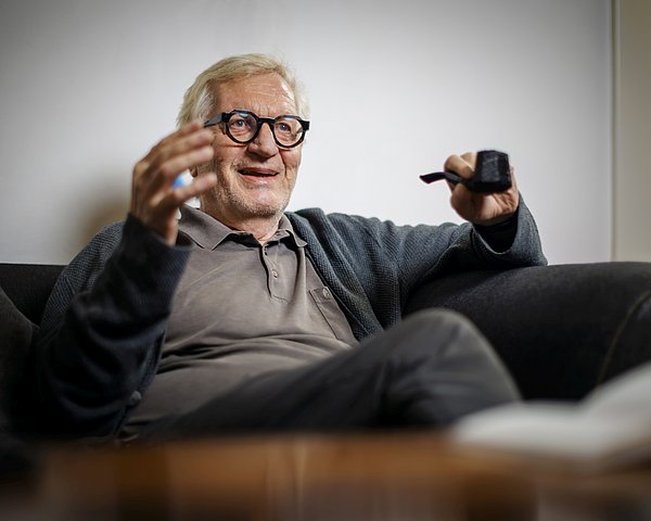 Egidio Marzona Portrait eines alten Mannes mit Pfeife