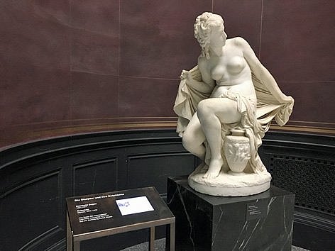 Zum Artikel "„Susanna“, Begas, Mosse – Die Geschichte hinter dem Objekt"