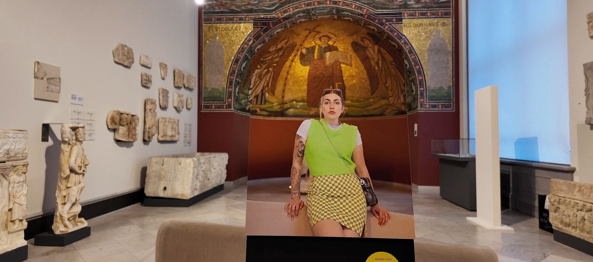 Die Künstlerin Tamara Pick im Bode-Museum © hbksaar