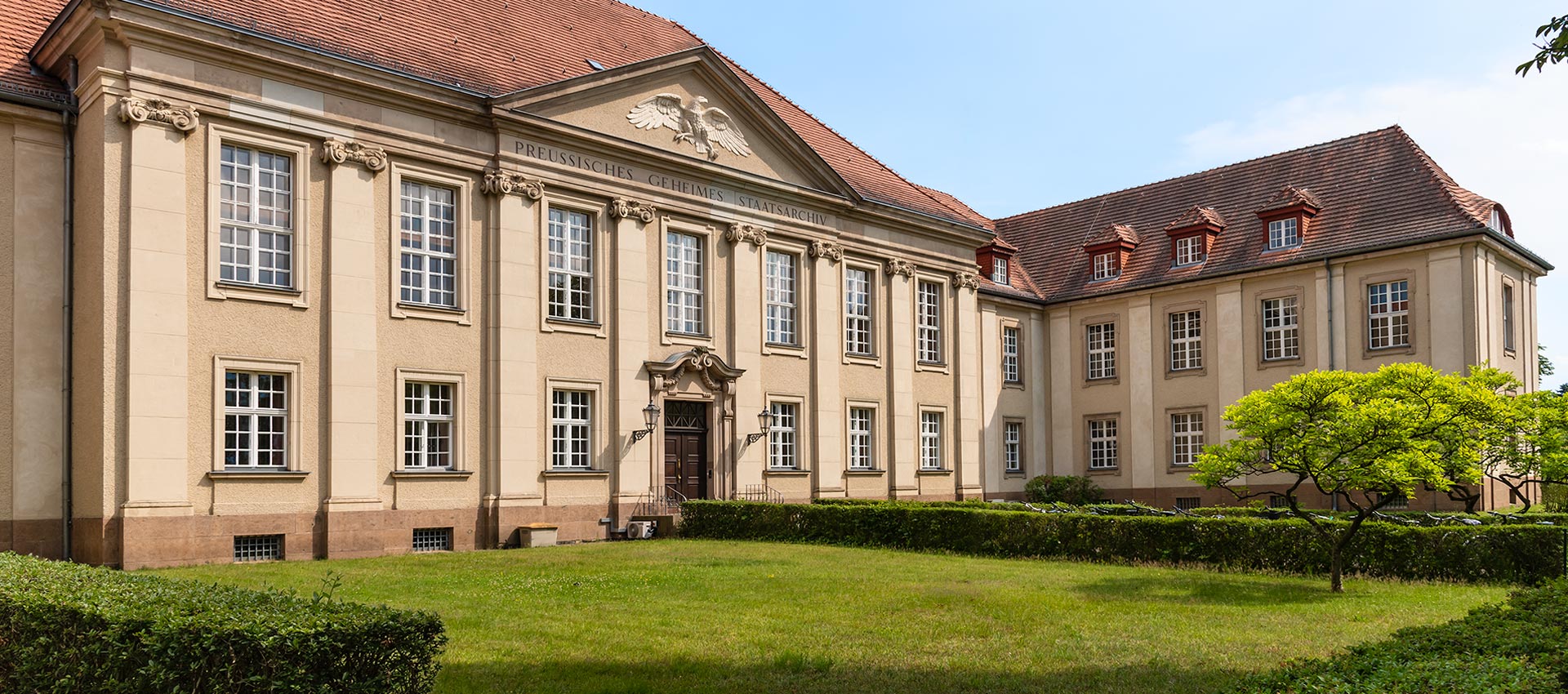 Zum Artikel "Studierende ins Archiv!"
